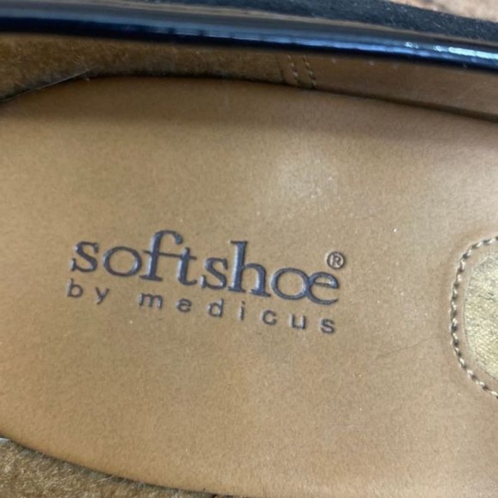 3/$12

Sophisticated Black Wedge Loafers with Silver Buckle. Buy 2 more for $12! - Picture 9 of 12